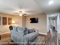 $2,700 / Month Apartment For Rent: 315 N Elizabeth - 315 N Elizabeth APT 4 - Harts...