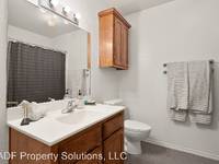 $750 / Month Apartment For Rent: 1400 Del Oro Lane Apt 12 - RADF Property Soluti...