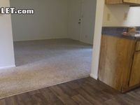 $1,039 / Month Apartment For Rent