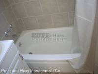 $1,550 / Month Apartment For Rent: 230 E. Hullett St. #03 - Ernst And Haas Managem...