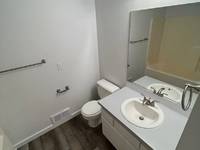 $1,300 / Month Apartment For Rent: 6311 N. Altamont - Unit B - LT Property Managem...