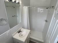 $1,695 / Month Apartment For Rent: 2309 Madison St - 2309-3 - Premiere Holdings, L...