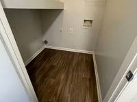 $1,350 / Month Apartment For Rent: 3523 North Roxboro St. 1E - Regency Place | Id:...