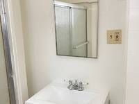 $1,750 / Month Apartment For Rent: 471 36th St. #A - Community Realty Property Man...