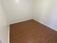 $2,600 / Month Home For Rent: House+4Bdrm1Bath+Hw+2Flivingrmnicerdy2Go - Real...