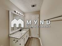 $1,925 / Month Home For Rent: Beds 3 Bath 2 Sq_ft 1622- Mynd Property Managem...