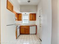 $915 / Month Apartment For Rent: 404 East 12th Street - Unit 1 - Keyrenter Prope...