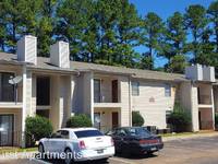 $775 / Month Apartment For Rent: 3930 Pulaski Pike, Leasing Office - Pinehurst A...