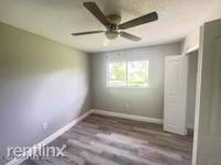 $2,250 / Month Home For Rent: Beds 4 Bath 2 Sq_ft 1413- IRental Homes | ID: 1...