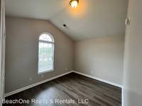 $2,200 / Month Home For Rent: 147 Coldwater Circle - BeachOne Realty & Re...