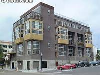 $2,395 / Month Loft For Rent