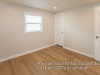 $2,295 / Month Apartment For Rent: 316 Ximeno Ave. - 316 1/2 (Middle Unit, Detache...