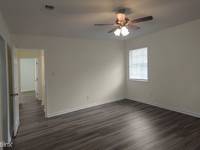 $2,100 / Month Home For Rent: Beds 3 Bath 2 Sq_ft 1900- Www.turbotenant.com |...