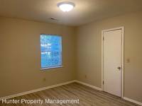 $945 / Month Home For Rent: 710 N Park Ave - Hunter Property Management | I...