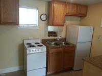 $700 / Month Duplex / Fourplex For Rent: Studio, Zero Bedroom, Up Graded - 2715 Cleburne...