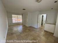 $2,995 / Month Home For Rent: 610 Bellvue Place - RAM Austin Property Managem...