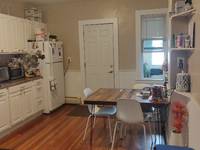 $3,200 / Month Apartment For Rent