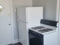 $3,000 / Month Apartment For Rent: Beds 4 Bath 2 - Www.turbotenant.com | ID: 11488428