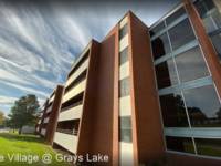 $999 / Month Apartment For Rent: 2270 Bell Ave 314 - The Village @ Gray's Lake |...