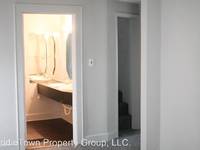 $800 / Month Apartment For Rent: 723 N Reserve - 723-Up - MiddleTown Property Gr...