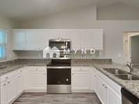 $1,975 / Month Home For Rent: Beds 3 Bath 2 Sq_ft 1545- Mynd Property Managem...