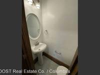 $2,100 / Month Apartment For Rent: 1701-1707 N. Summit Street - 1707 N. Summit Str...