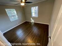 $1,995 / Month Apartment For Rent: 789 Briarcliff Rd NE B-1 - Renovated 1 And 2 Be...