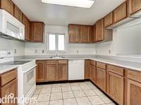 $1,450 / Month Condo For Rent