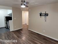 $1,000 / Month Apartment For Rent: 801 So. Circle Dr. Apt 206 - Oakridge On The Gr...