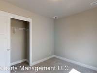 $1,995 / Month Home For Rent: 6922 SE 7th Street - Sanav Property Management ...