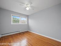 $895 / Month Apartment For Rent: 8810 South Cottage Grove 8810-2D - 8810 S Cotta...