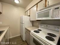 $1,395 / Month Apartment For Rent: 3636 Francis Avenue N Unit 105 - Trimark I, LLC...