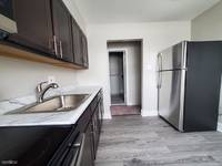 $915 / Month Apartment For Rent