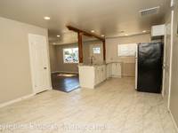 $1,395 / Month Home For Rent: 406 E Houston St - Keyrenter Property Managemen...