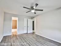 $799 / Month Apartment For Rent: 2400 44th St - 248 - Courtyards On The Park | I...