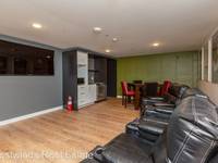 $1,299 / Month Apartment For Rent: 7 S. Linn Street #604 - Westwinds Real Estate |...