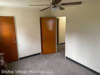 $765 / Month Apartment For Rent: 1661 Skyline Dr - 4 - Skytop Village Holdings L...