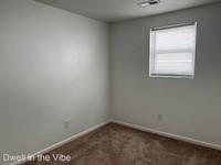 $1,350 / Month Apartment For Rent