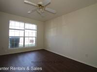 $875 / Month Apartment For Rent: 4000-C Gus Dr - Hunter Rentals & Sales | ID...