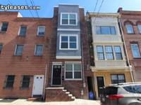 $2,500 / Month Townhouse For Rent