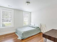 $1,150 / Month Apartment For Rent: 273 East Maxwell Street - 3 - Berkshire Hathawa...