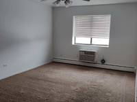 $1,295 / Month Apartment For Rent: 611 North 15th Avenue Unit #8 - Suburban Manage...