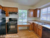 $1,300 / Month Apartment For Rent: 4949 Roma Ave NE - NH-32 32 - Mid-century Livin...