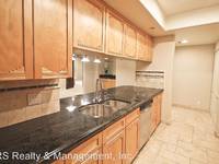 $4,995 / Month Home For Rent: 575 S. Barrington Ave. #208 - LRS Realty & ...