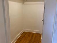 $650 / Month Apartment For Rent: 212 W Broadway Ave - 212 W Broadway Ave #6 - Mi...