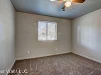 $1,125 / Month Apartment For Rent: 520 13th Ave Unit 18 - Four Walls LLC | ID: 919...