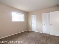 $850 / Month Apartment For Rent: 2800 Woods Boulevard, #501 - Country Club Linco...