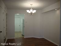 $785 / Month Home For Rent: SouthPoint-6611 Unit C-114 - Hance Realty LLC |...