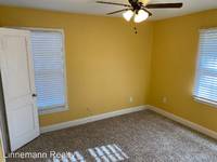 $1,100 / Month Home For Rent: 905 Diamond Circle - Linnemann Realty | ID: 564...