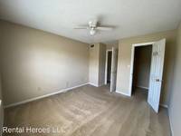 $1,350 / Month Home For Rent: 5540 Devonbriar Way H-106 - Rental Heroes LLC |...